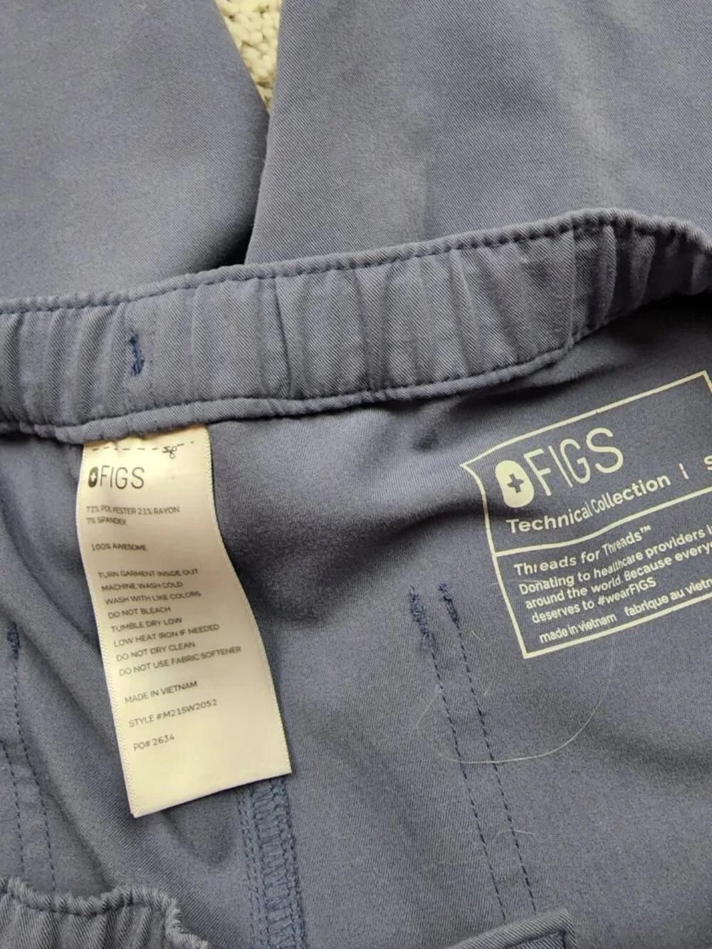 FIGS Mens Scrub Jogger Size Small Grey Blue Loose Tapered Jogger USA Casual fit